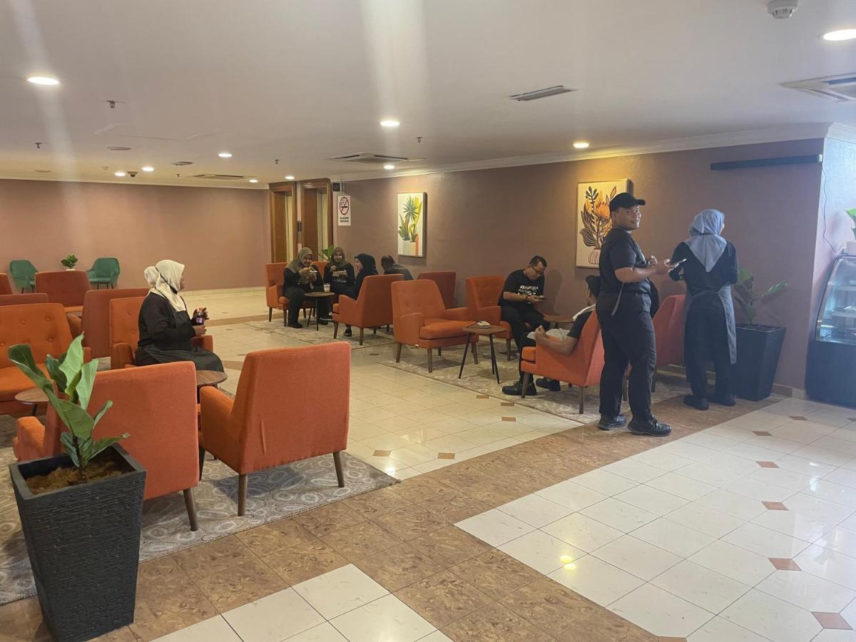 Putra Brasmana Hotel Kuala Perlis Esterno foto