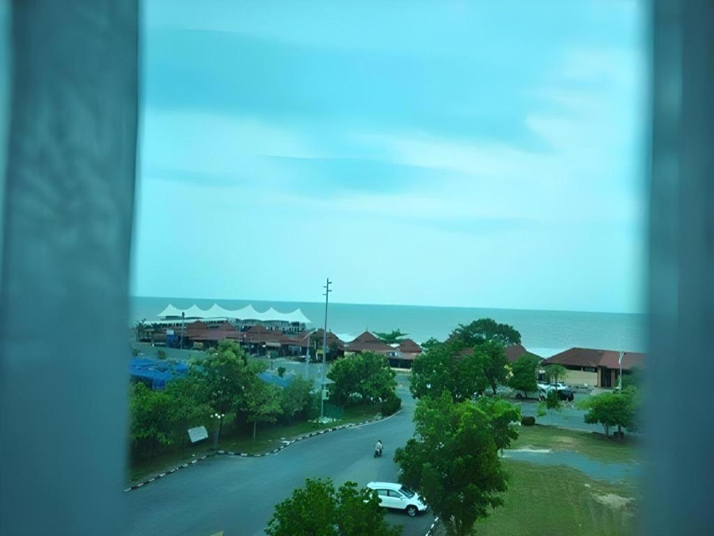 Putra Brasmana Hotel Kuala Perlis Esterno foto